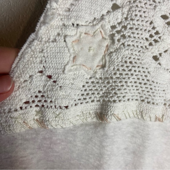 Free People We The Free Size Xs Window Crochet Star Crop Tank Top Ivory Boxy - Picture 6 of 8